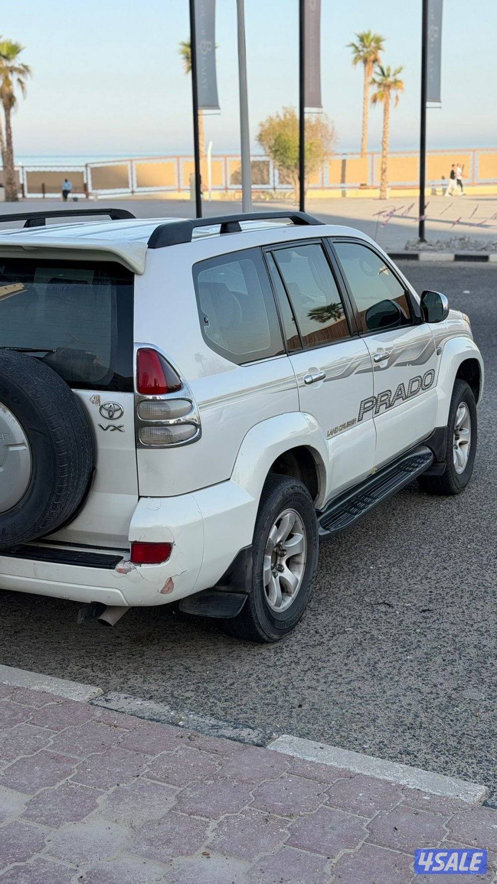 برادو VX موديل 2004 / بحاله ممتازه6