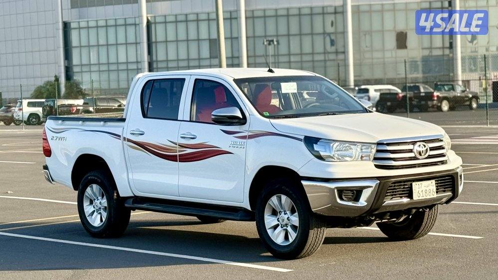 للبيع هايلكس ٢٠٢٠ دبل قير تماتيك عداد ٥٨ الف بس3