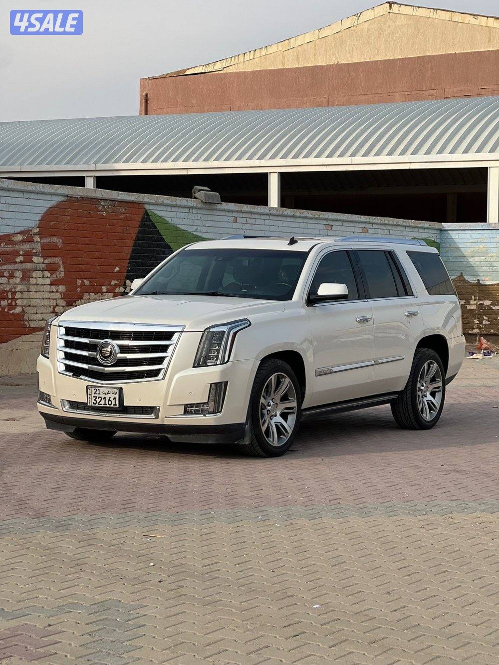 للبيع كاديلاك إسكاليد موديل 20150