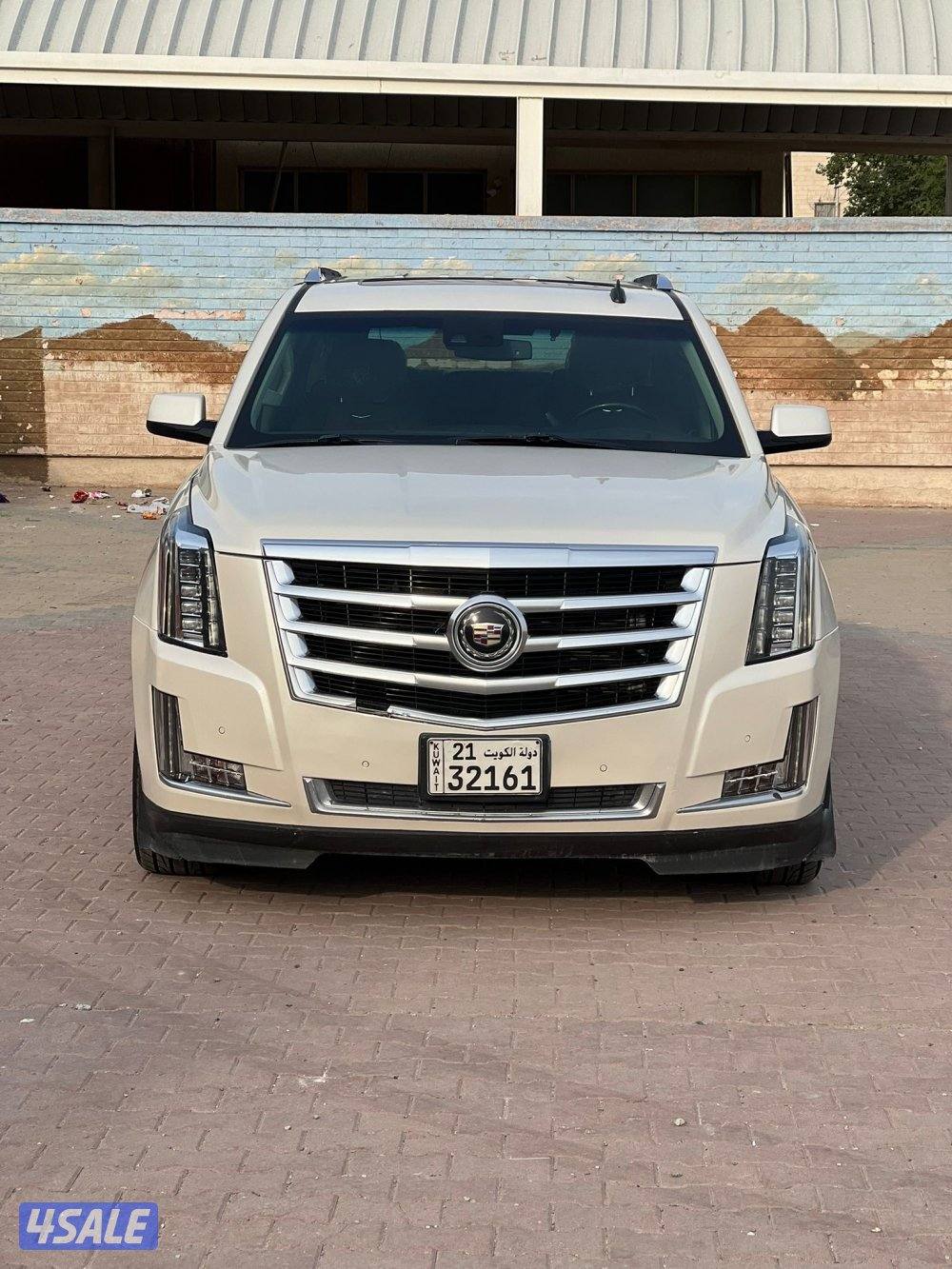 للبيع كاديلاك إسكاليد موديل 20157