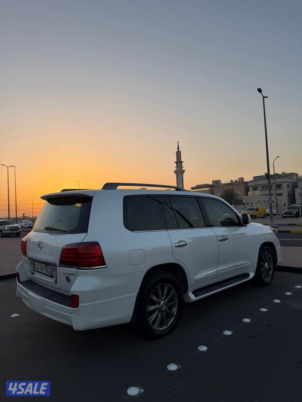 للبيع لكزس 20102