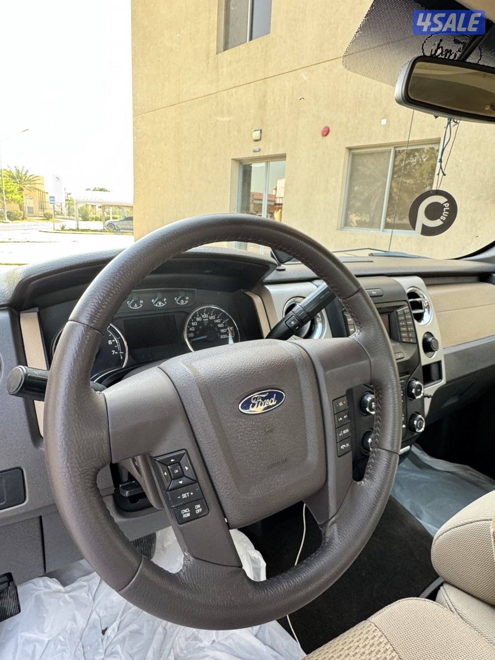 للبيع وانيت فورد F150 غماره ونص موديل 20136