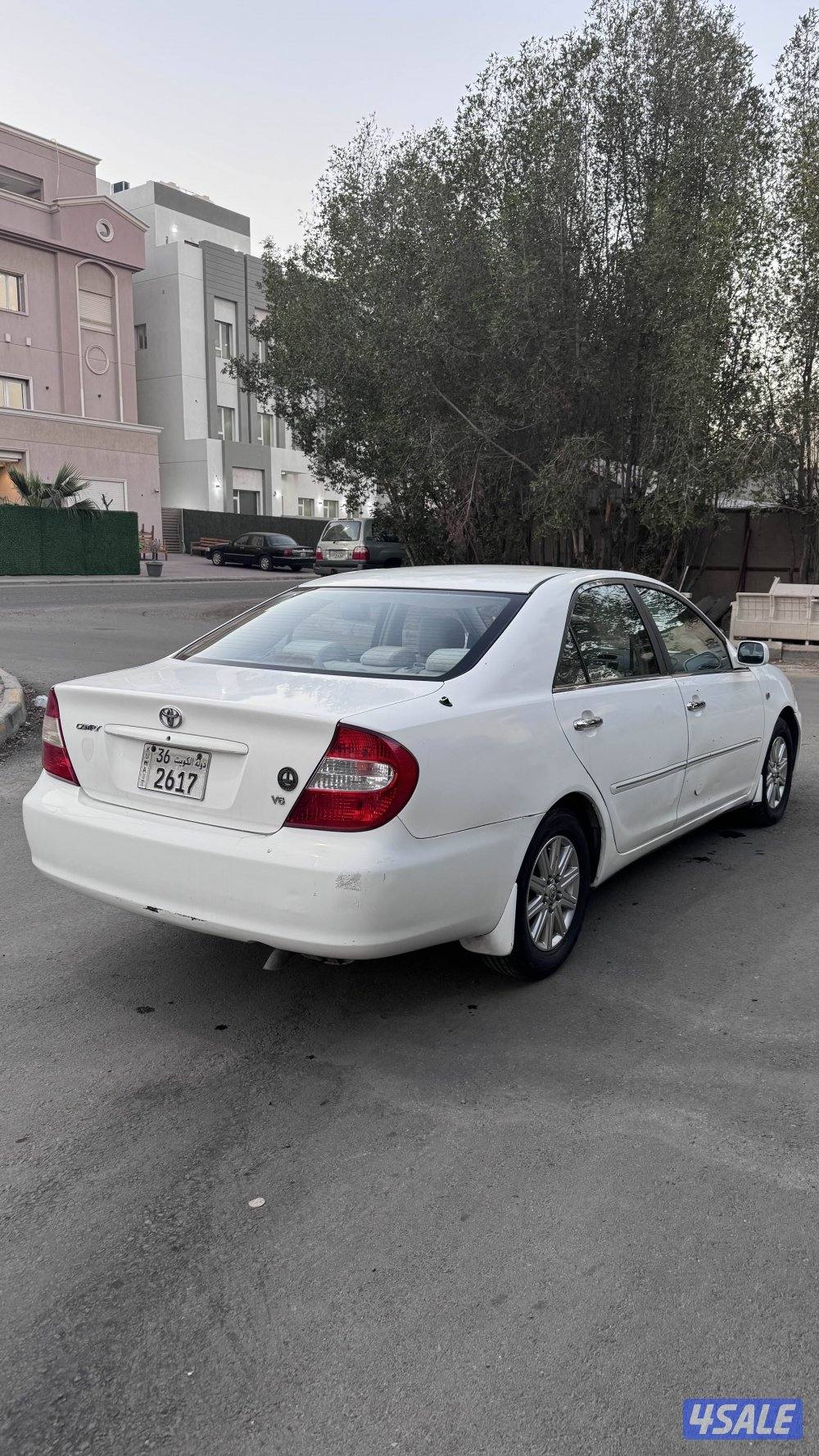 للبيع كامري 2004 ( v6 )1