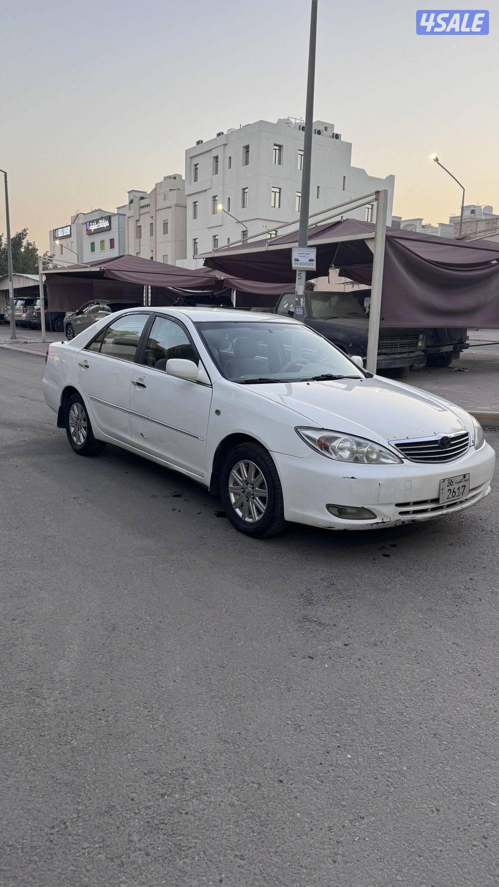 للبيع كامري 2004 ( v6 )2