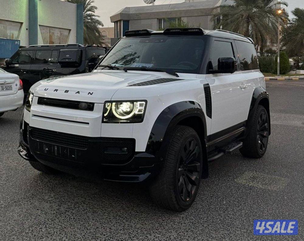 Urban Defender 2023 Excellent & very low mileage. ديفندر ماشيه ١٤٠٠٠1