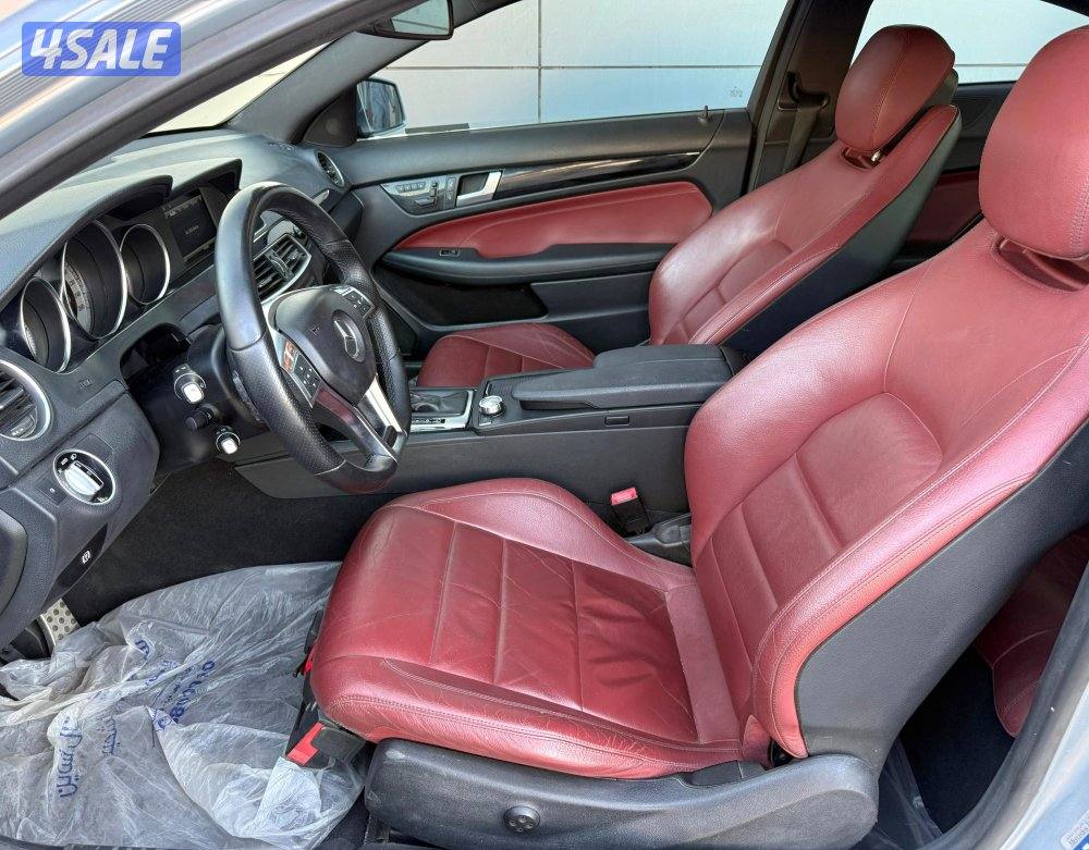 بحالة ممتازة جدا مرسيدس C250 كوبيه موديل 2013 ماشي 150 الف شرط فحص7