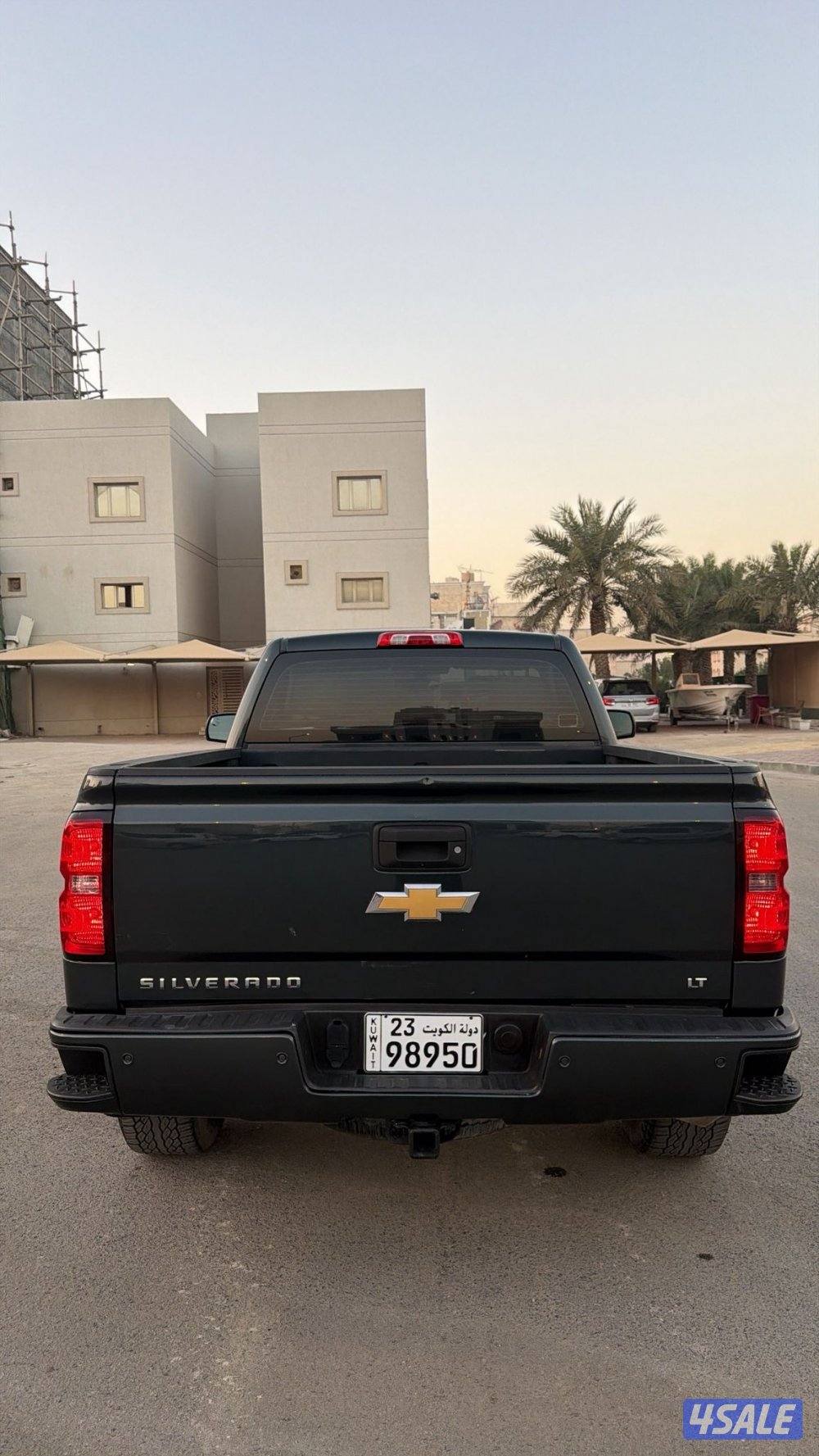 اللبيع سلفرادو z71 دبل قير صبغ الوكاله موديل ٢٠١٨ ماشي ١٥٧0