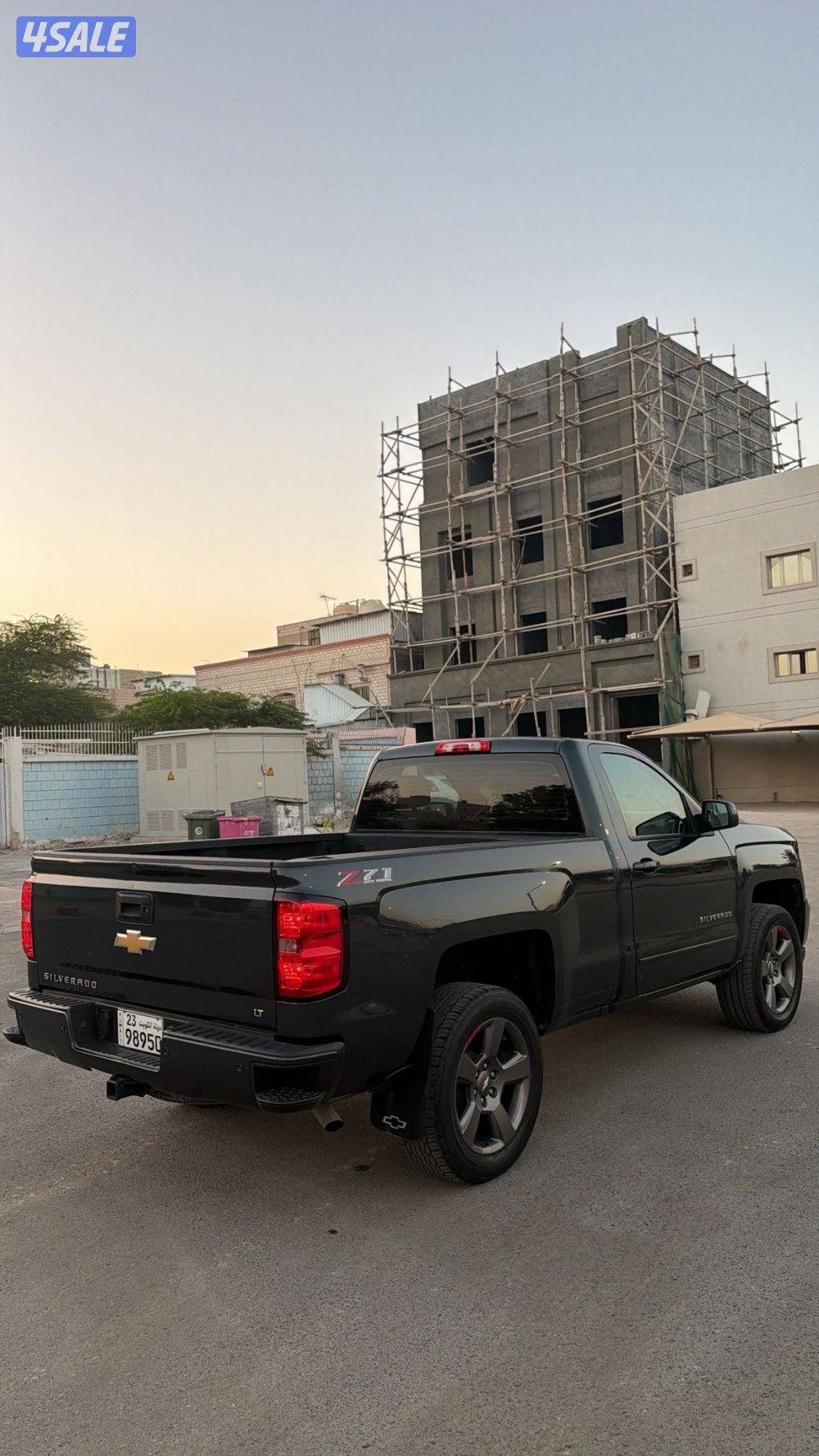 اللبيع سلفرادو z71 دبل قير صبغ الوكاله موديل ٢٠١٨ ماشي ١٥٧1