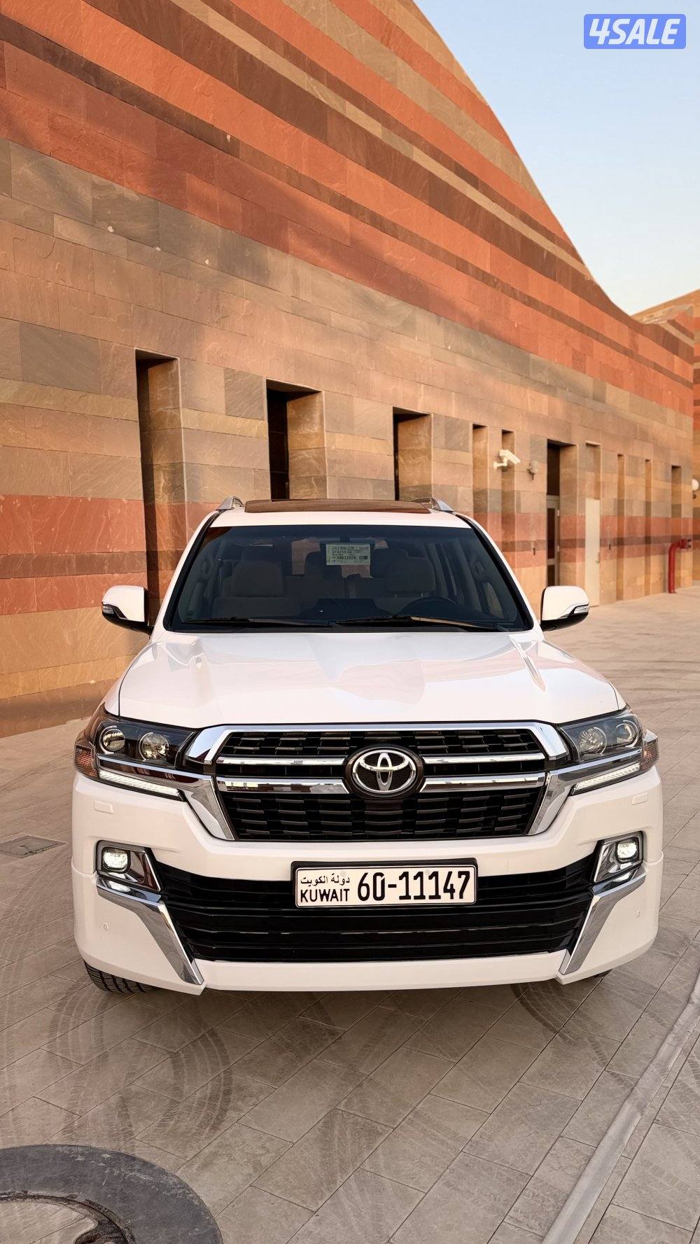 لاند قراند تورينق موديل 2021 عداد 127 صبغ الوكاله0