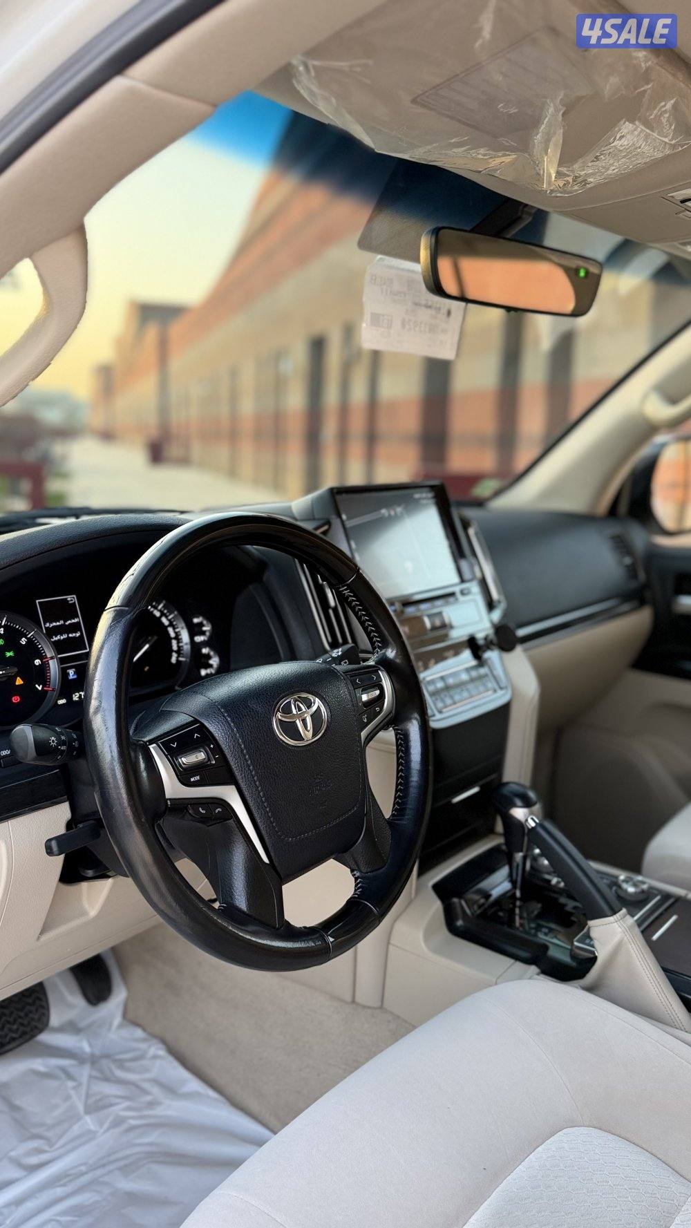 لاند قراند تورينق موديل 2021 عداد 127 صبغ الوكاله11