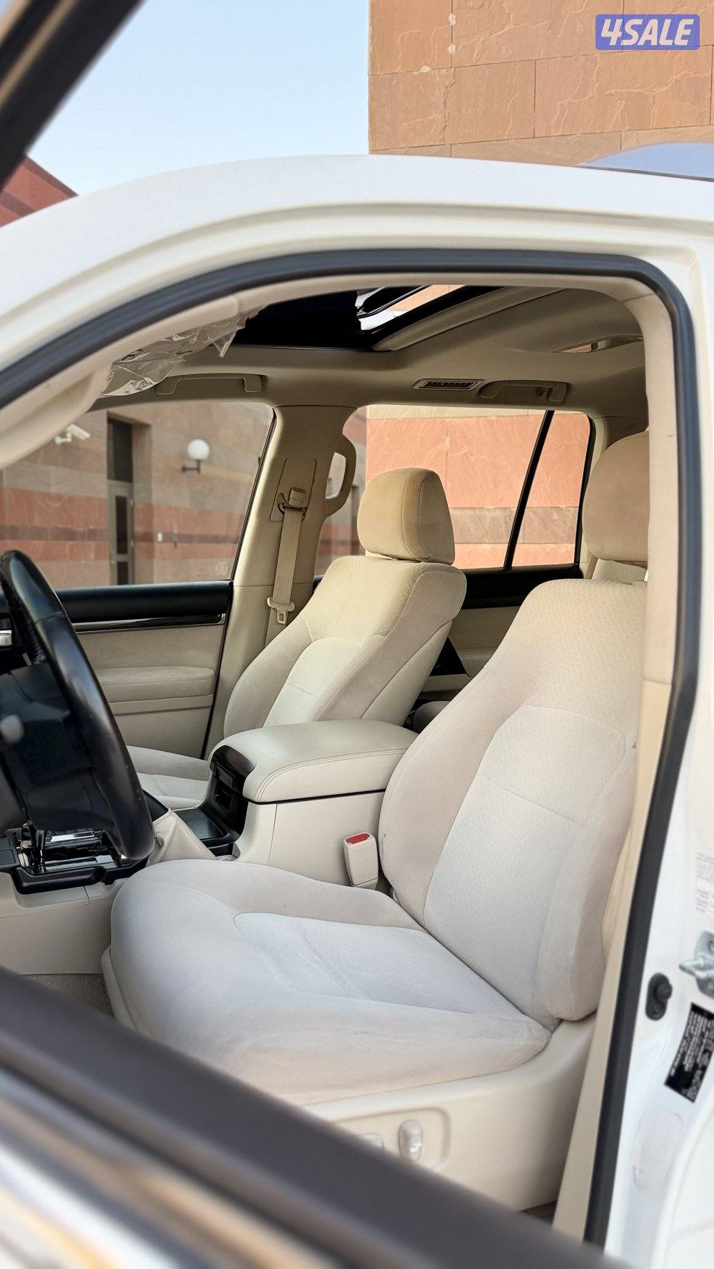 لاند قراند تورينق موديل 2021 عداد 127 صبغ الوكاله12