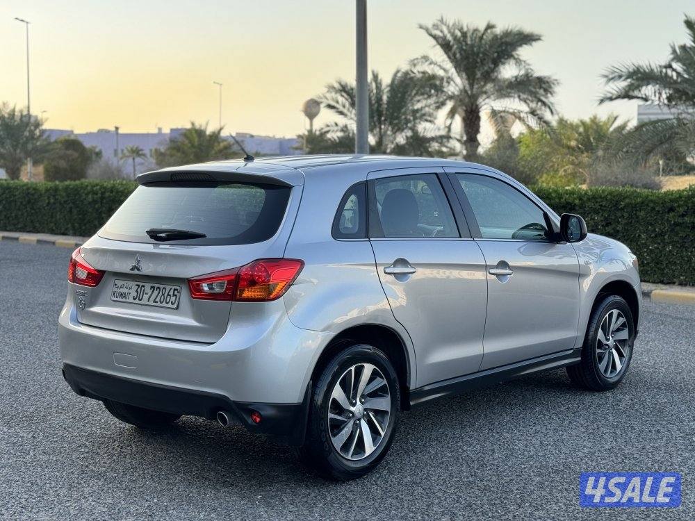 ميتسوبيشي ASX موديل 2015 بحاله ممتازه شرط الفحص3