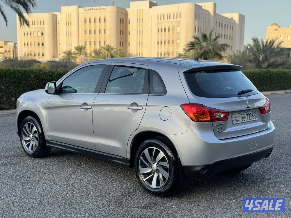 ميتسوبيشي ASX موديل 2015 بحاله ممتازه شرط الفحص5