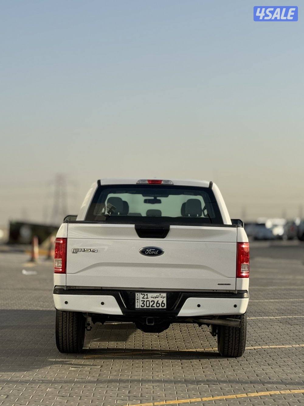 للبيع وانيت فورد F150 موديل 20165