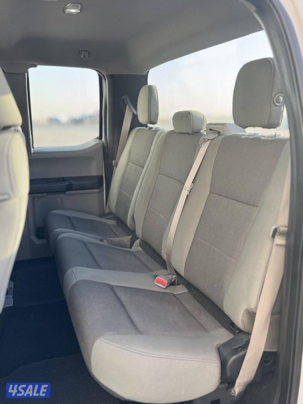 للبيع وانيت فورد F150 موديل 20167