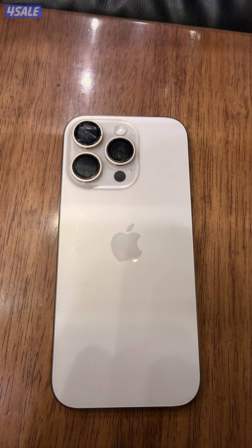 للبيع ايفون ١٦ برو ماكس ٢٥٦ ماتصلح ولامره نضيف جداًًً. السعر نهائي1