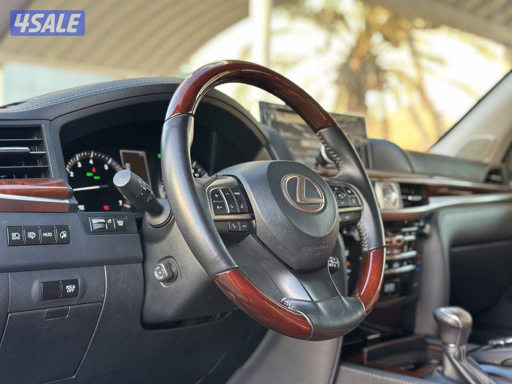 معرض القمة🚩7