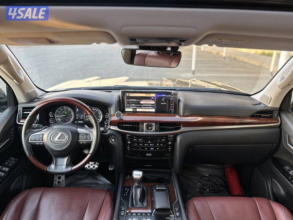 معرض القمة🚩11