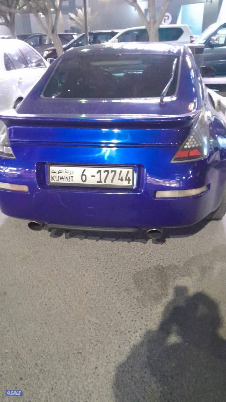 z 350. blue color very clean1