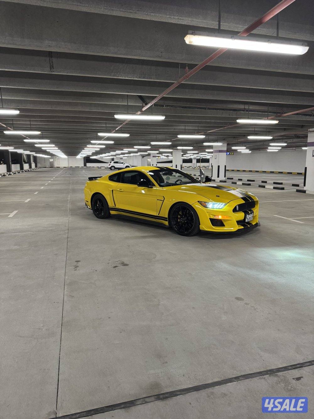 للبيع موستنق بريميوم موديل 20153