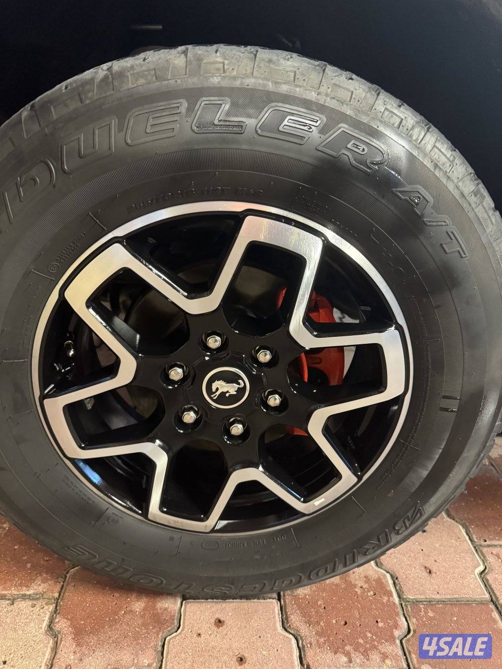 للبيع  طقم كامل رنغات فورد برونكو اوتر بانك 2024 وكاله  عدد رنغات خمسه3