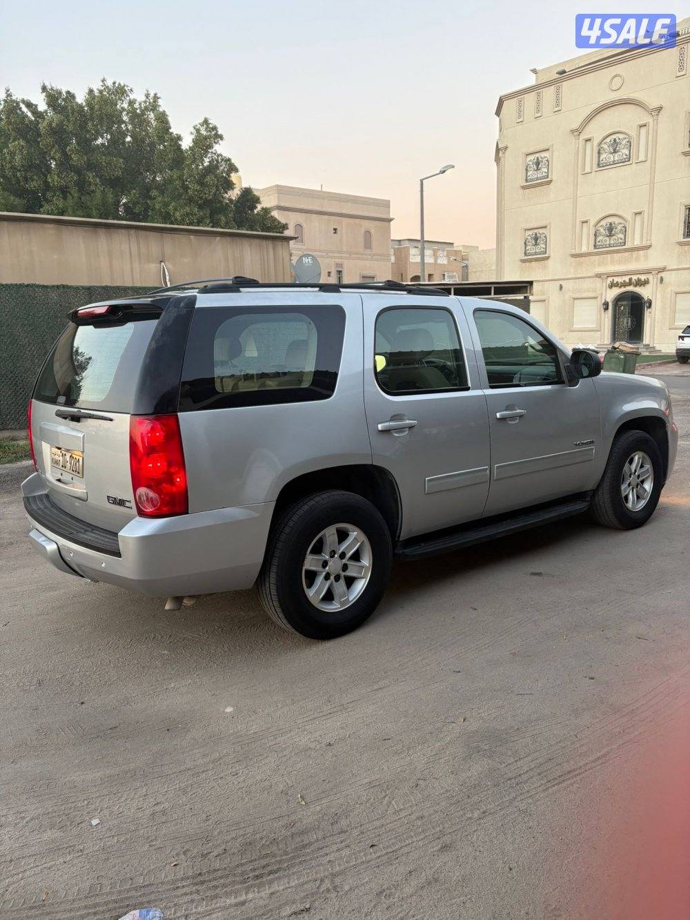 جمس يوكن ٢٠١٠ للبيع0