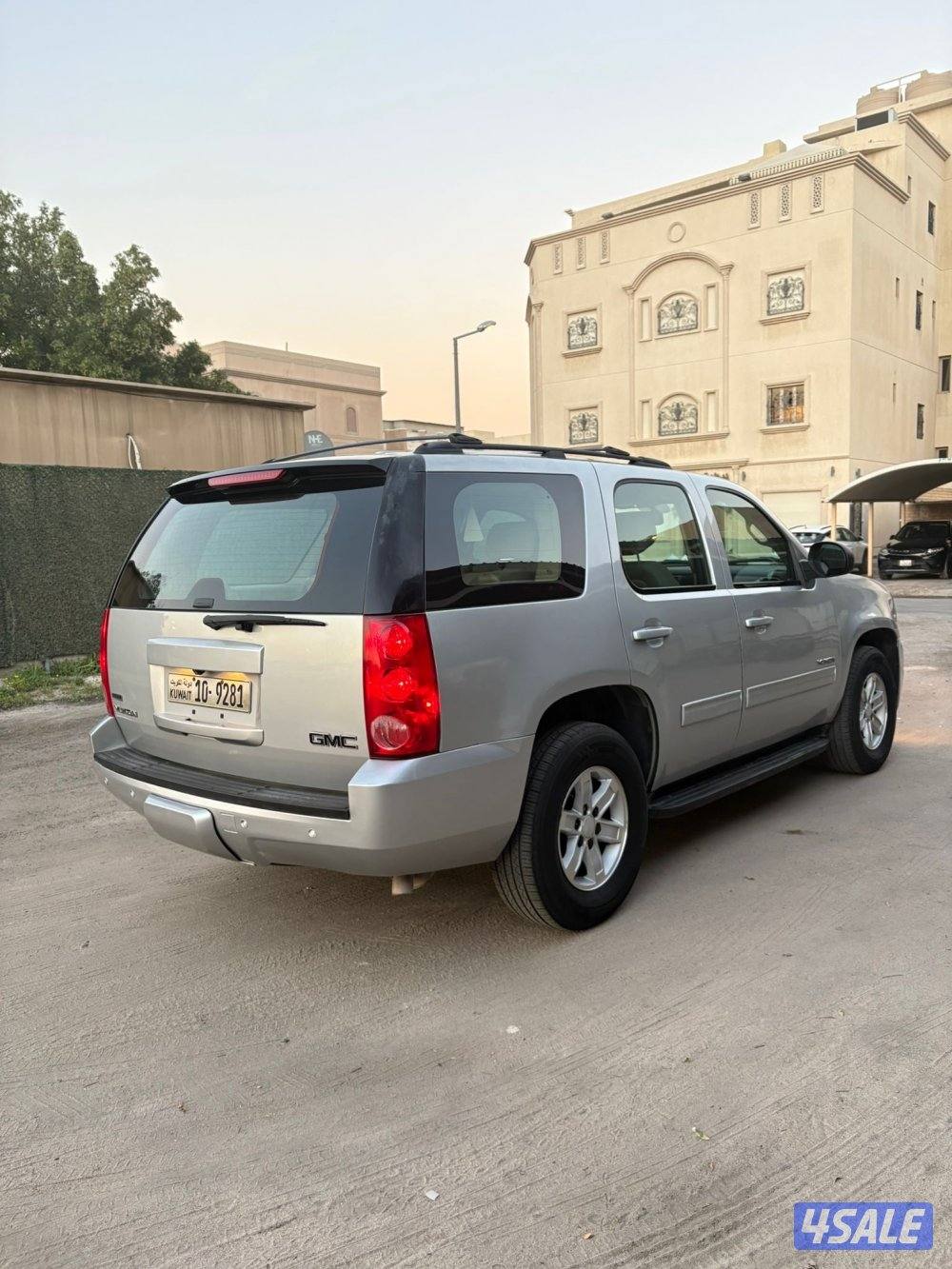 جمس يوكن ٢٠١٠ للبيع5