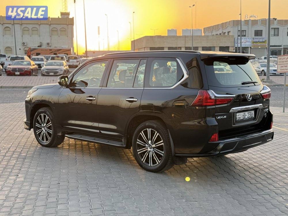 LX570 S SPORT اصلي 20185