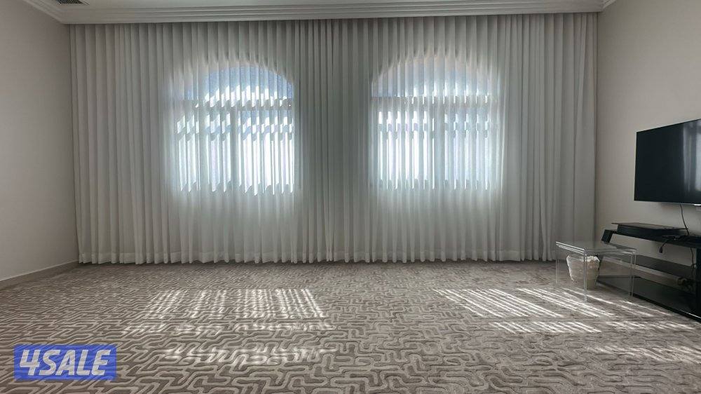 للبيع سجاد تركي سادة ومشجر مساندة وحفر يدوي وستائر3