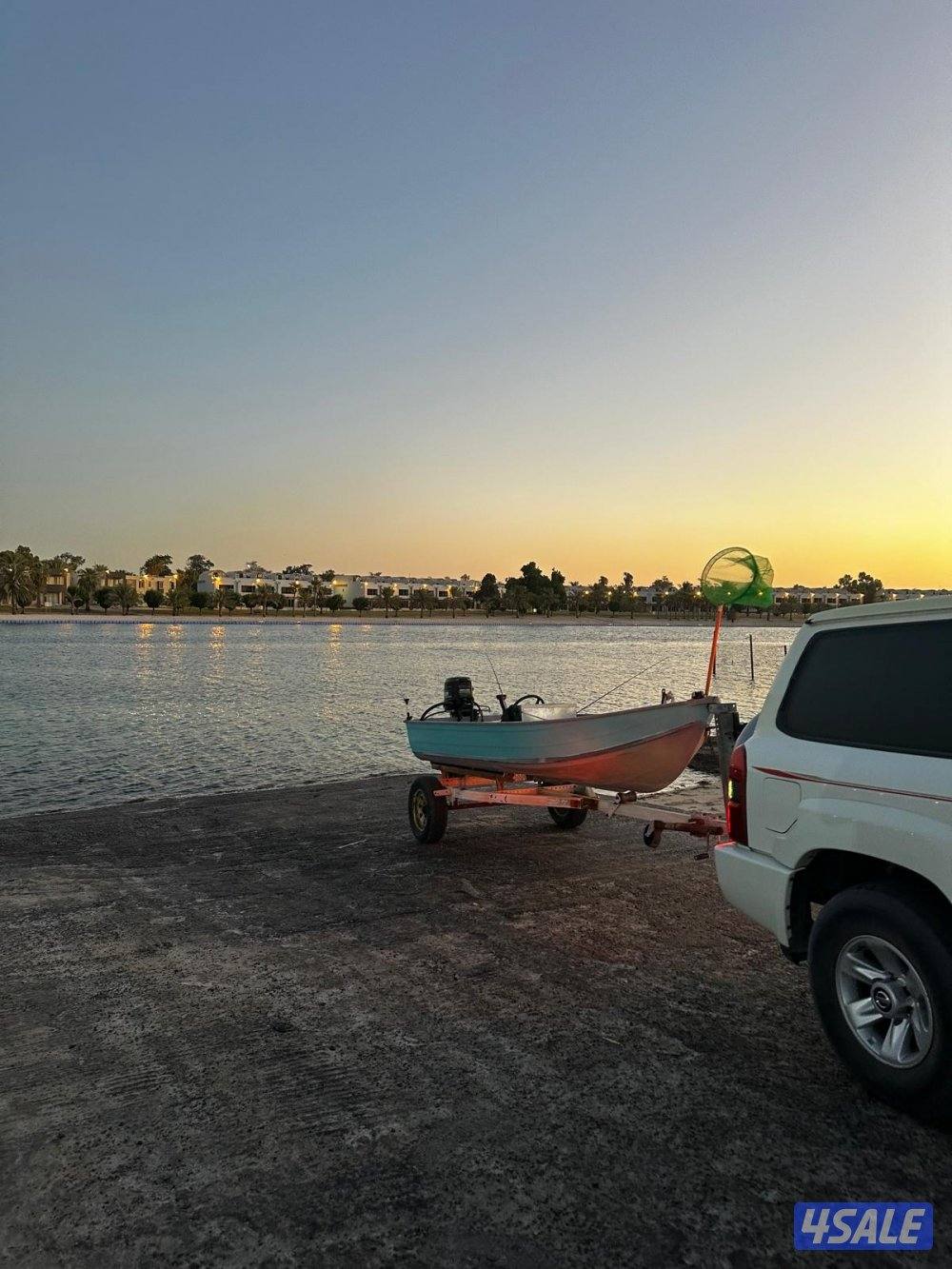 للبيع طراد المنيوم 12 قدم2