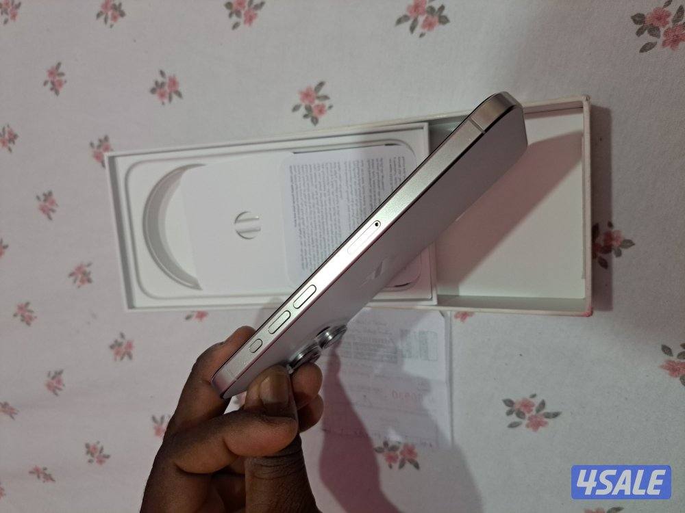 iphone 15 pro max 256gb battery 85%4