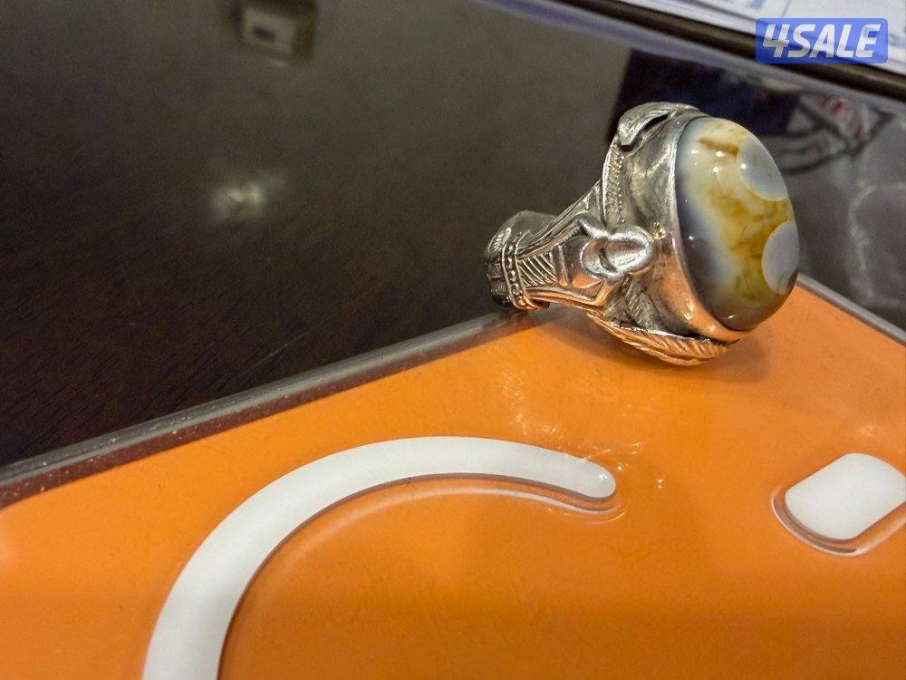 للبيع خاتم فضه ثقيله صياغه روعه السعر 2001