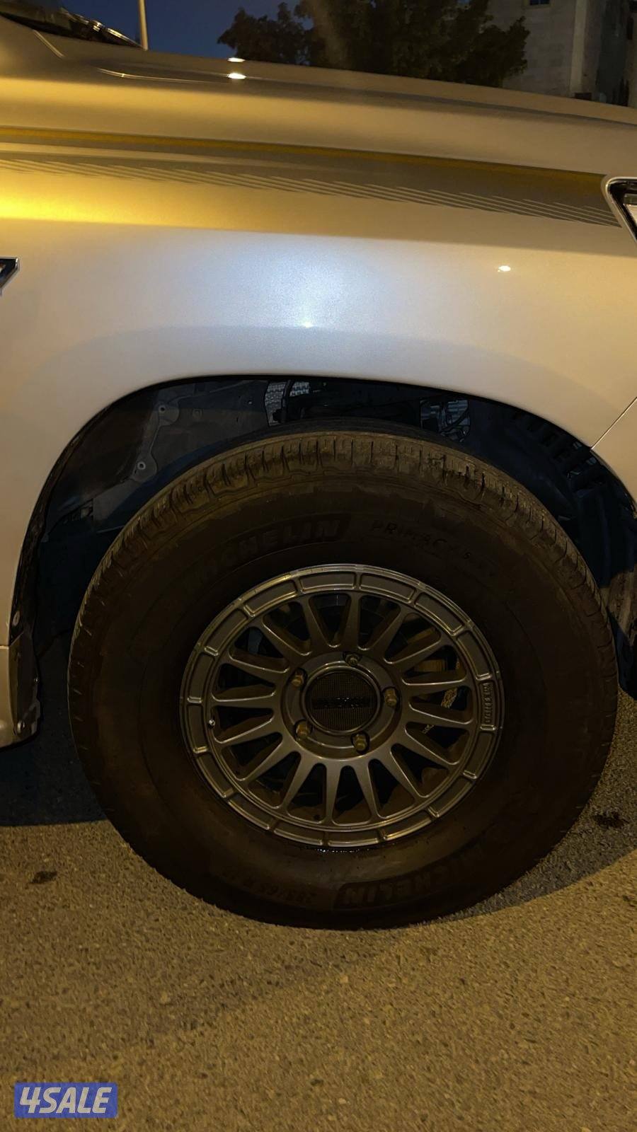 Vx.r 5,7 لاند كروز فكسار9