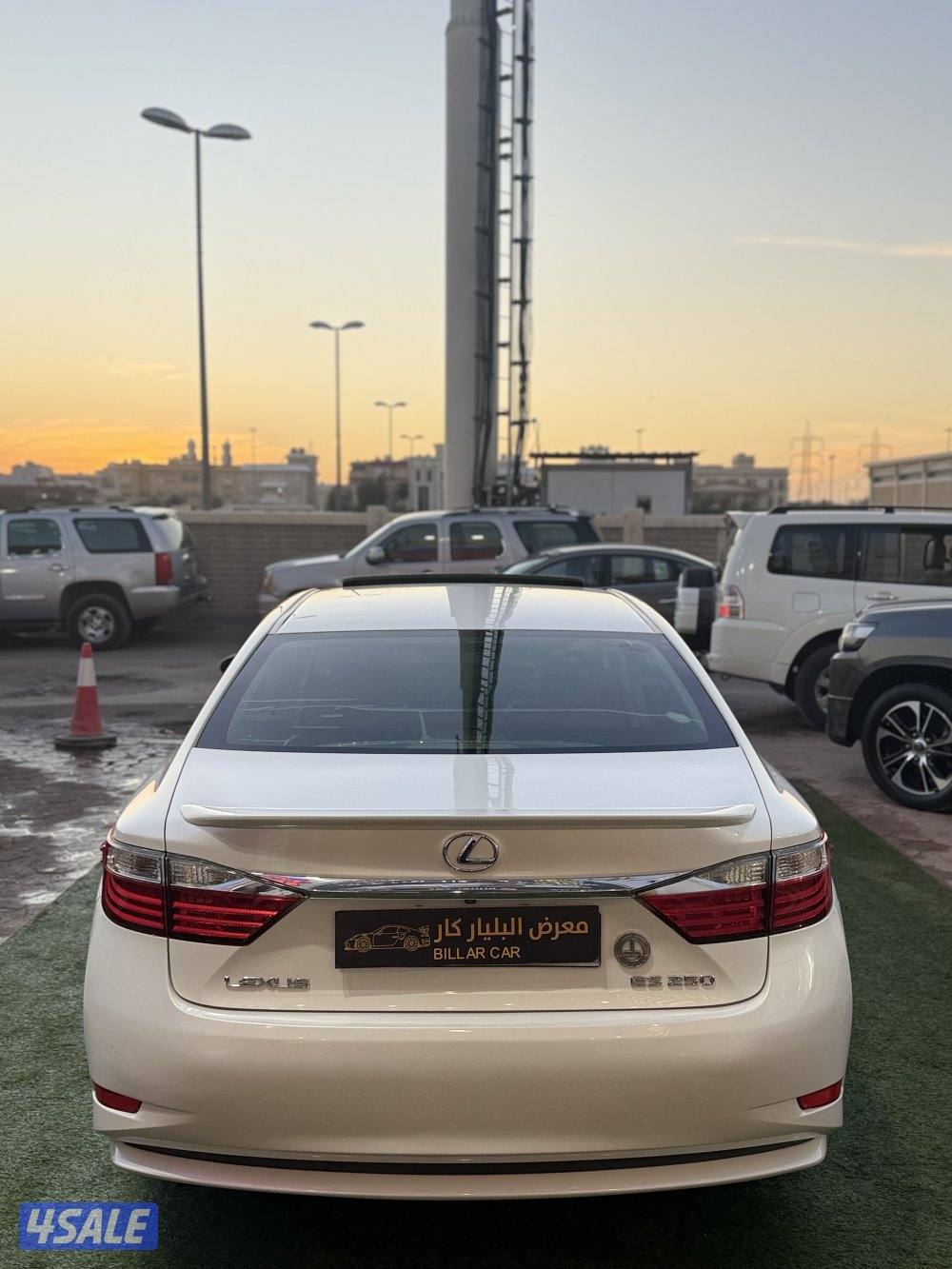 لكزس Es250 بحاله الوكاله شرط الفحص قير مكينه شاصي4