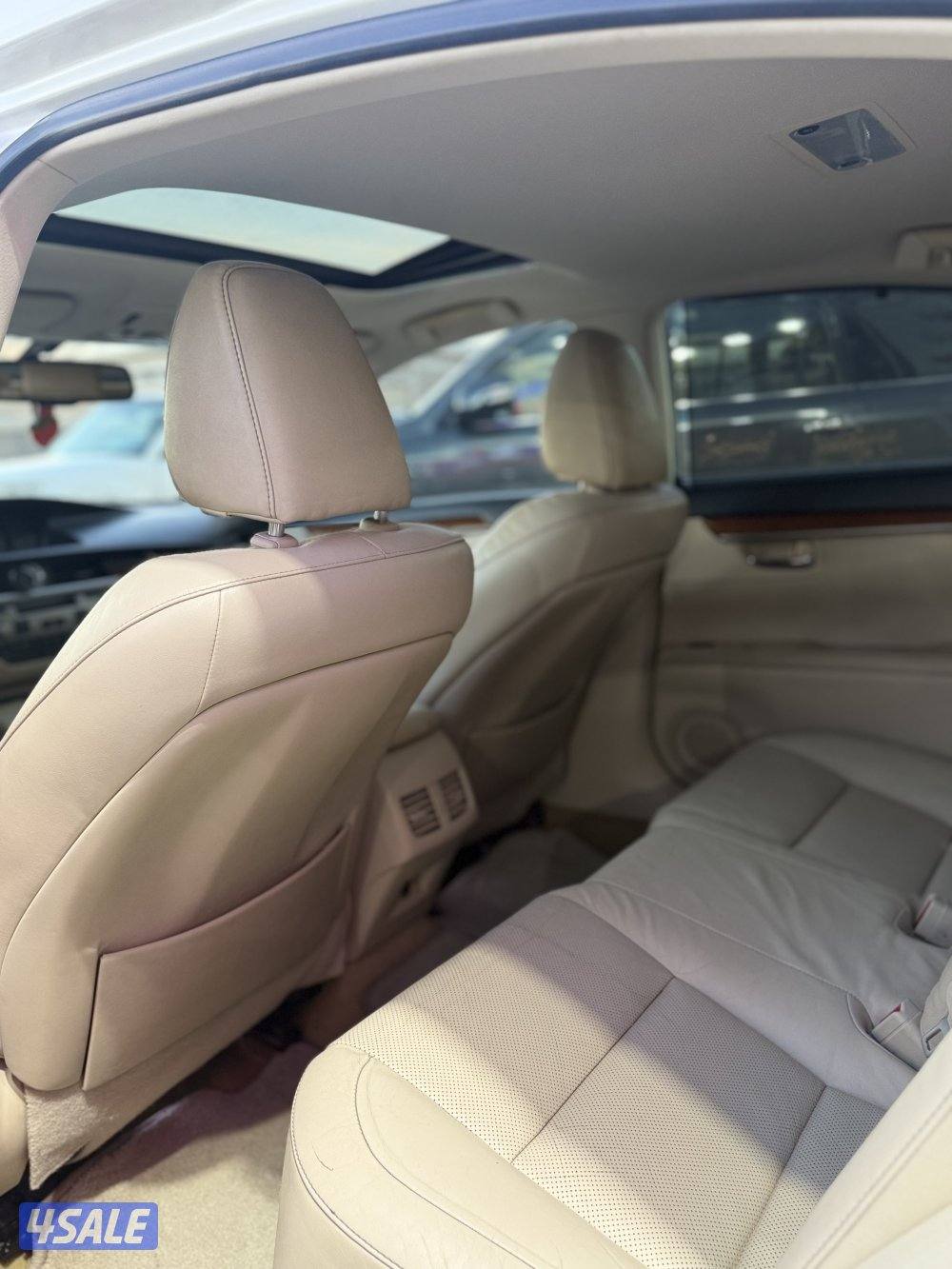 لكزس Es250 بحاله الوكاله شرط الفحص قير مكينه شاصي9