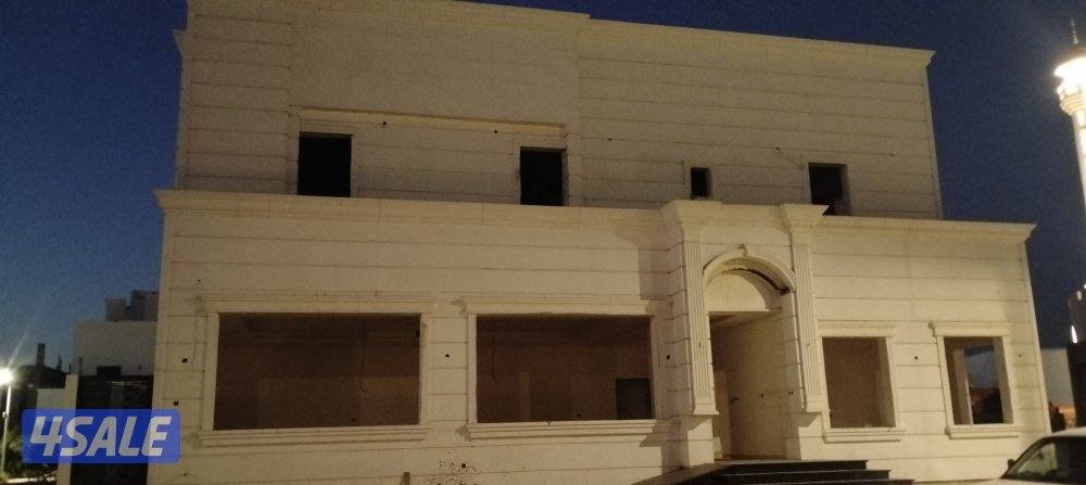 للإيجار شقة بمنطقة هدية صالة وغرفتين بينهم حمام وغرفة ماستر ومطبخ0