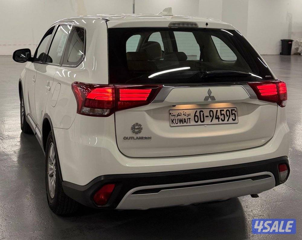 اوتلاندر 20222