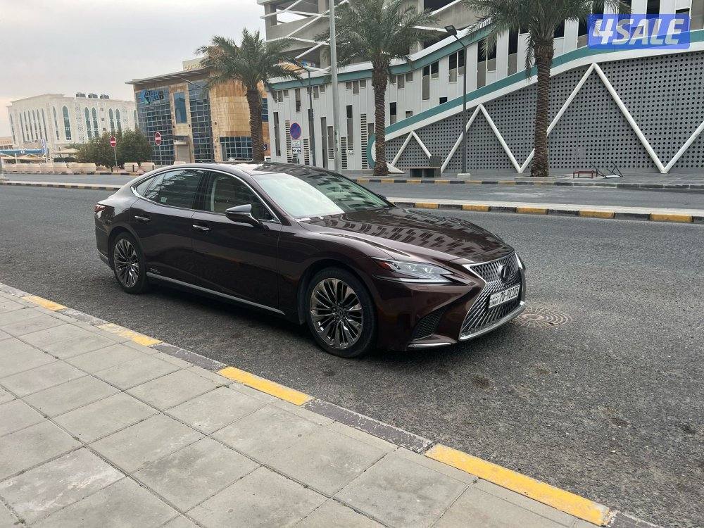 للبيع لكزس LS500 وارد امريكا 2019 هايبرد0