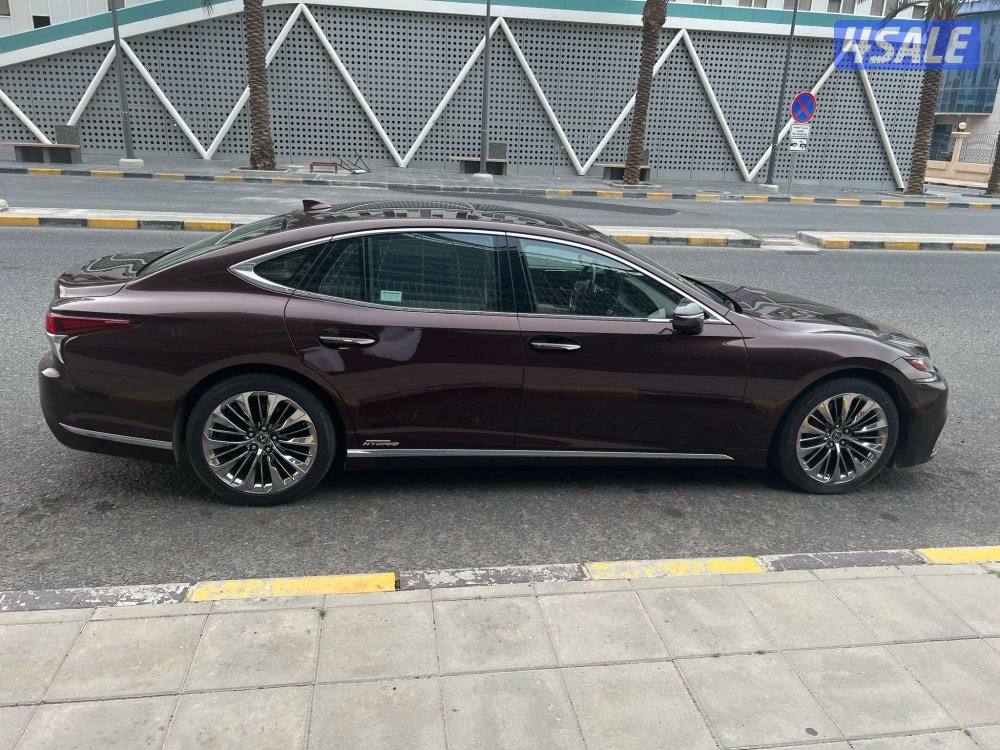 للبيع لكزس LS500 وارد امريكا 2019 هايبرد6