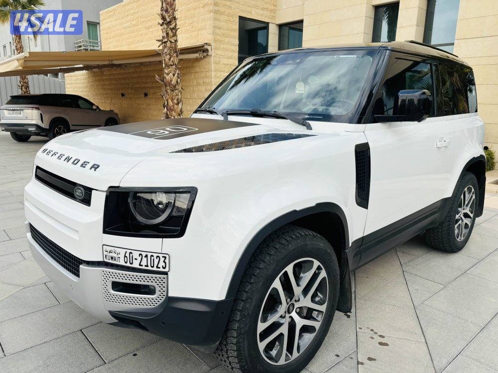 LAND Rover Defender 90 P400 model 2021 V61