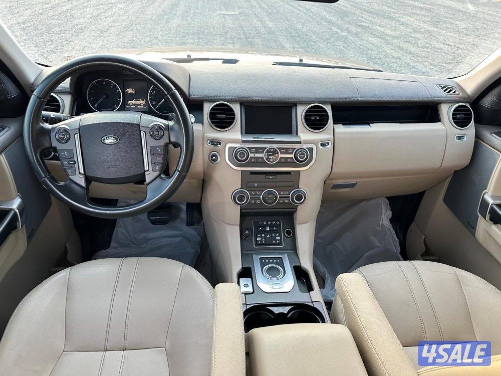 لاندروفر LR4 موديل ٢٠١٥ ماشي ١٣٥ الف في قمة النظافة9