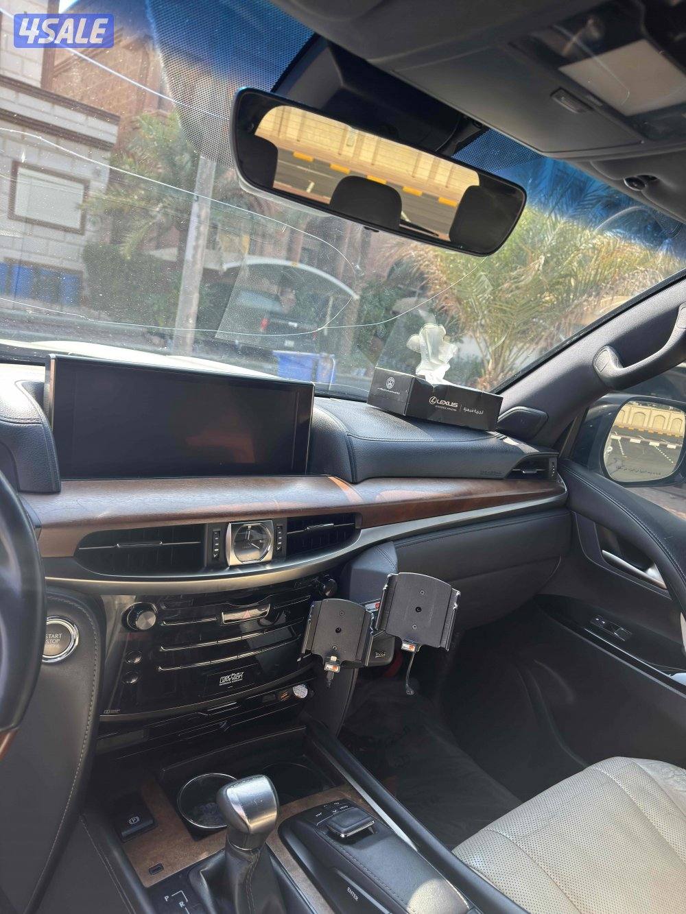 جيب لكزس LX570 موديل2017 شرط الفحص قير مكينه شاصي صبغ الوكاله ماشي2071