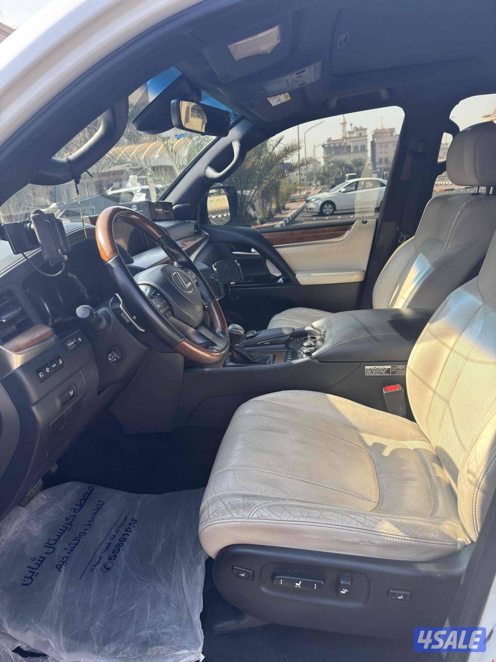 جيب لكزس LX570 موديل2017 شرط الفحص قير مكينه شاصي صبغ الوكاله ماشي2072