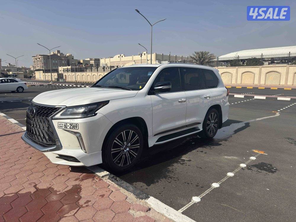 جيب لكزس LX570 موديل2017 شرط الفحص قير مكينه شاصي صبغ الوكاله ماشي2077