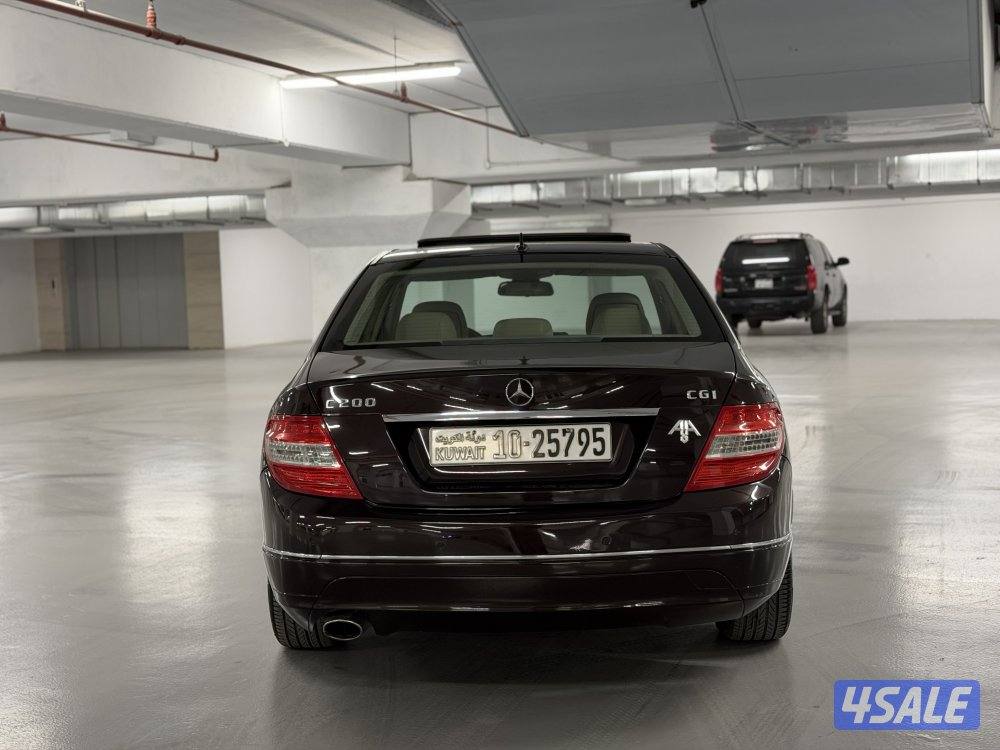 مرسيدس C 200 موديل 2011 عداد قليل 115 الف كم وارد الوكاله بحاله نادره3