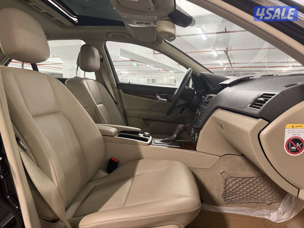 مرسيدس C 200 موديل 2011 عداد قليل 115 الف كم وارد الوكاله بحاله نادره6