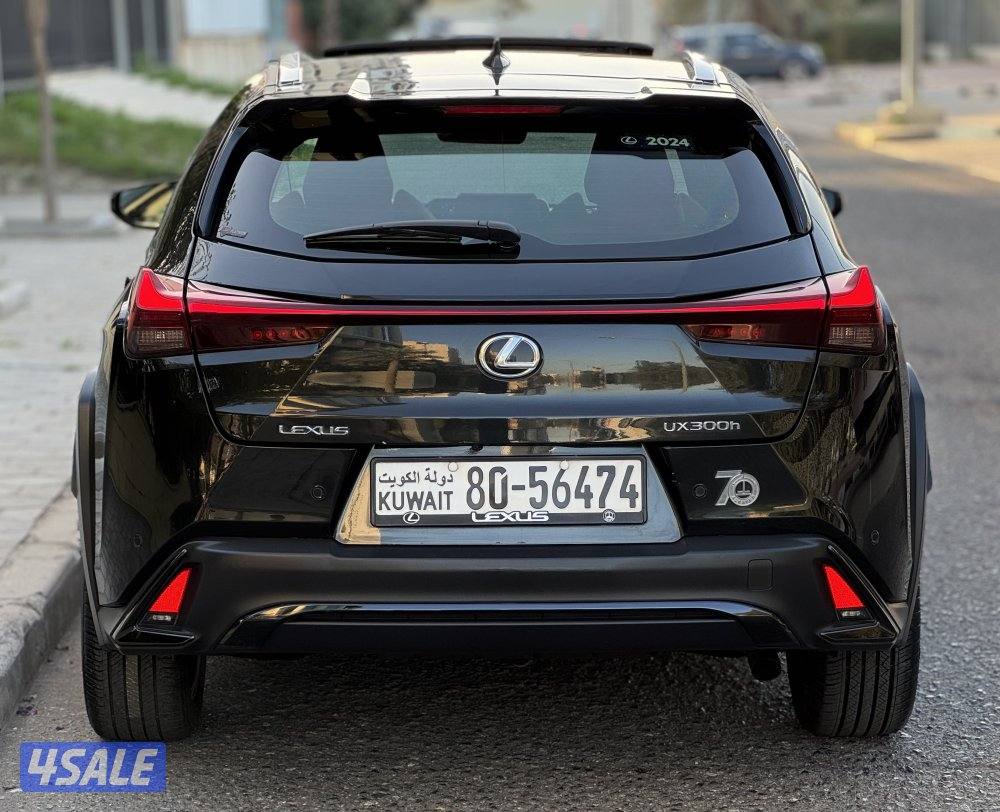 لكزس - UX300 موديل 2024 عداد 41 الدرجة الأولى الساير صبغ وكالة6