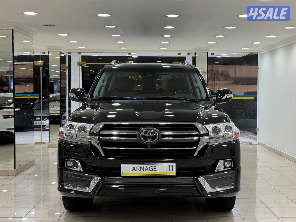 لاندكروزر VXR قراند تورنق S صبغ الوكالة 20211