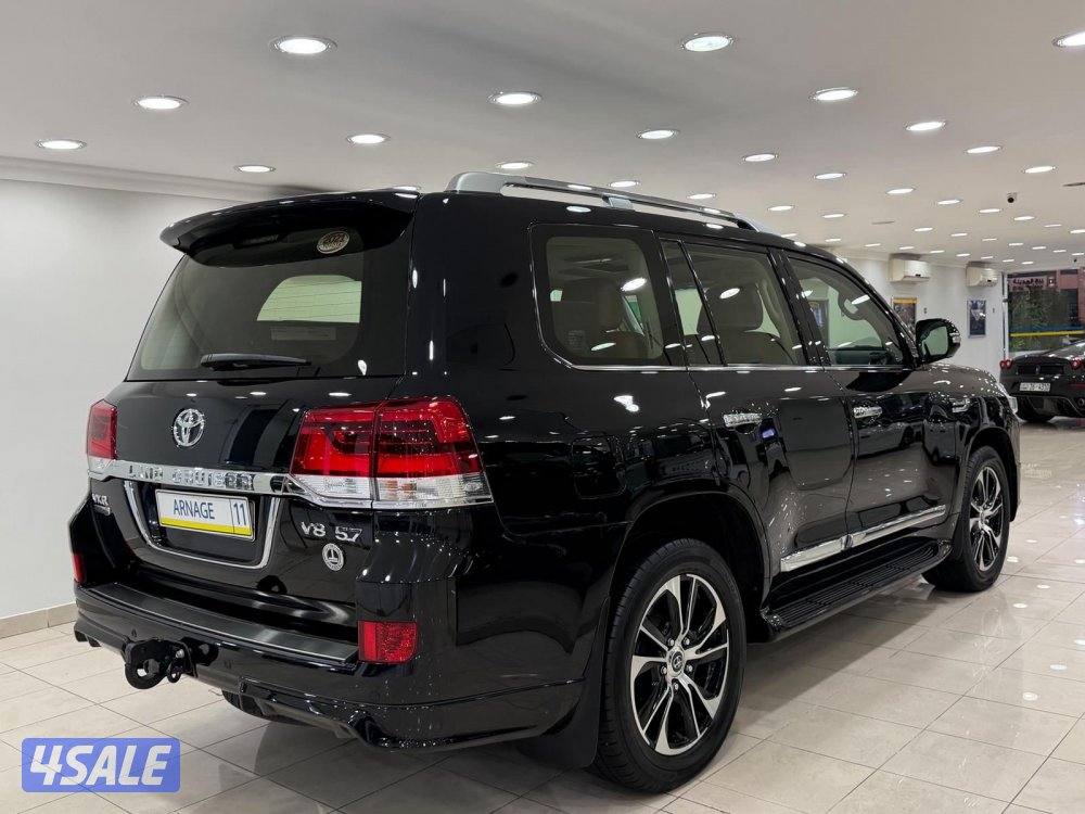 لاندكروزر VXR قراند تورنق S صبغ الوكالة 20215