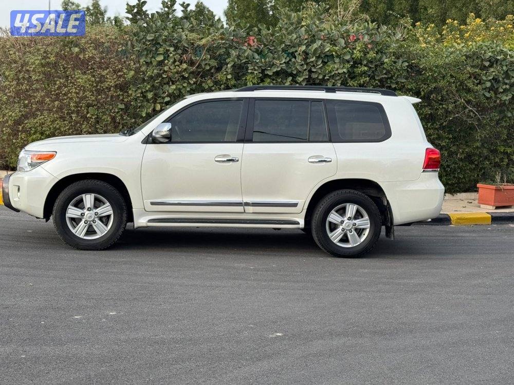 لاندكروز 20143